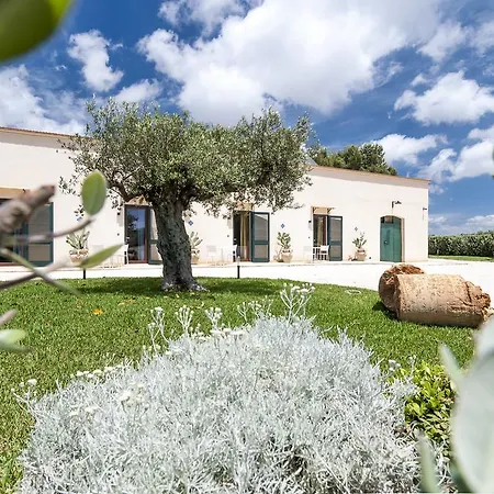 Bed & Breakfast Casale Dome *